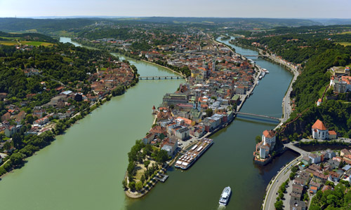 Passau Three River's Conjunction Point © Hajo Dietz