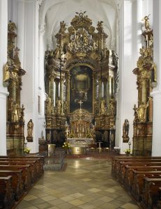 Karmelitenkirche Hauptaltar In Straubing © Amt Für Tourismus Der Stadt Straubing