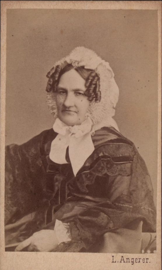 Ludwig Angerer (photographer), Empress Karoline Auguste (1792-1873), after 1867, Wien Museum Inv.-Nr. 103431/905, CC0 (https://sammlung.wienmuseum.at/objekt/182846/)